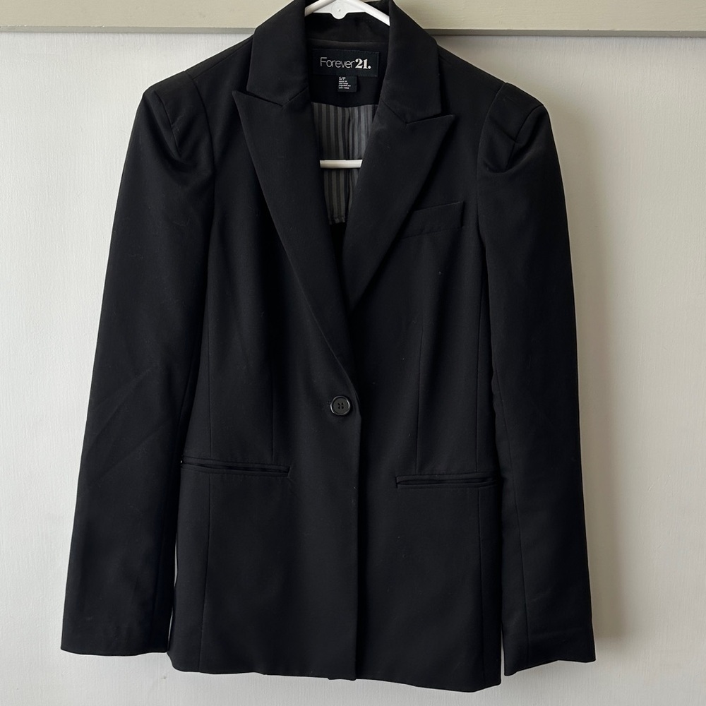 Forever 21 Classic Black Blazer Jacket
